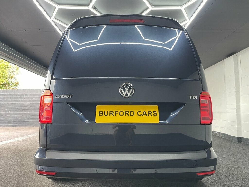 Volkswagen Caddy 2L Trendline White #7