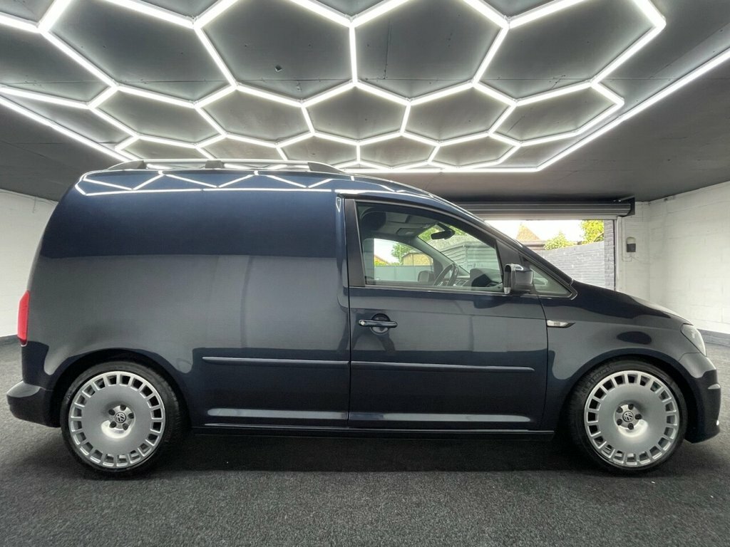 Volkswagen Caddy 2L Highline Blue #3