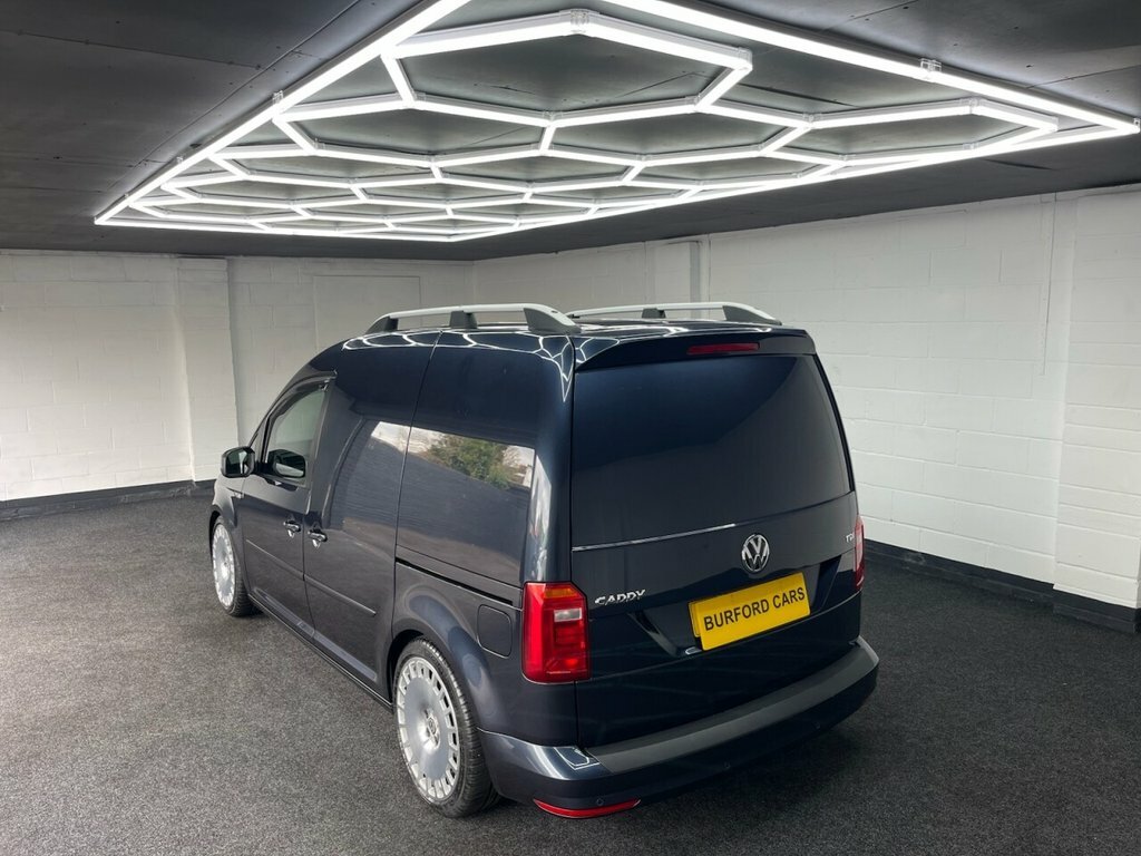 Volkswagen Caddy 2L Trendline White #18