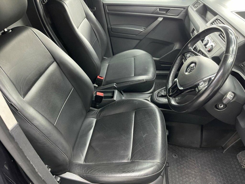 Volkswagen Caddy 2L Trendline White #26