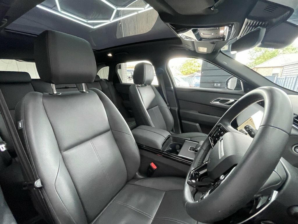 Land Rover Range Rover Velar 2L Dynamic Se Grey #4