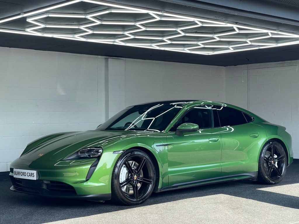 Porsche Taycan Saloon Green #2