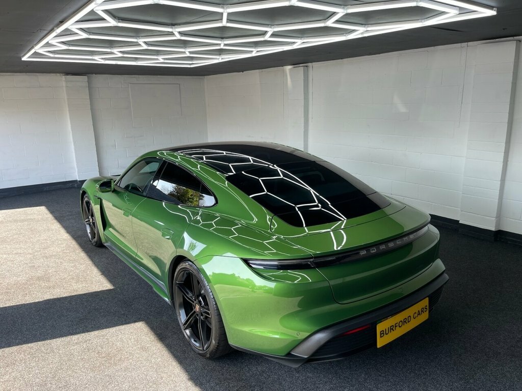 Porsche Taycan Saloon Green #6