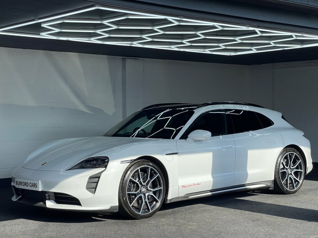 Porsche Taycan Estate White #2