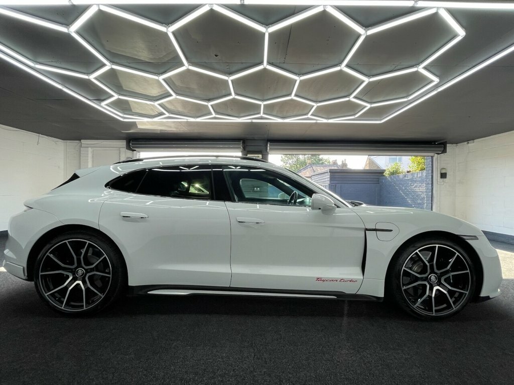 Porsche Taycan Estate White #3