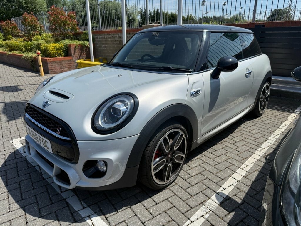 Mini Hatch 1.5 Cooper II Chili Pack Pan Roof 17In Alloys Silver #1