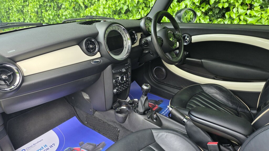 Mini Clubvan 1.6D Cooper Van White #12