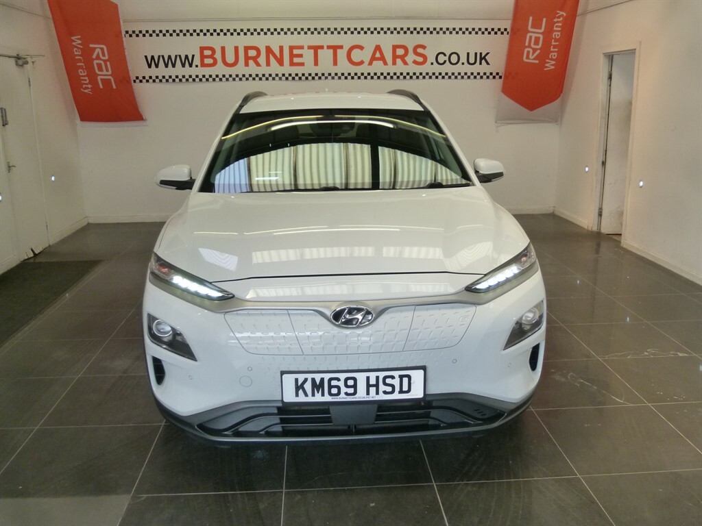 Hyundai Kona Premium Se White #4