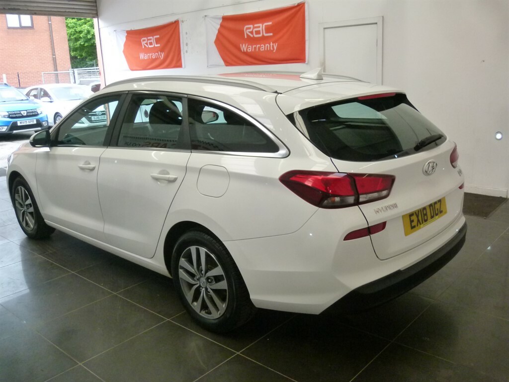 Hyundai I30 Crdi Se EX18DGZ White #6