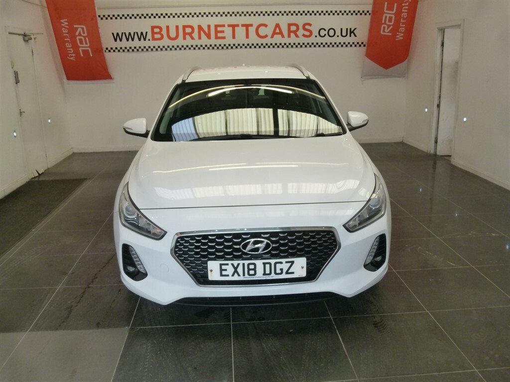 Hyundai I30 Crdi Se EX18DGZ White #4