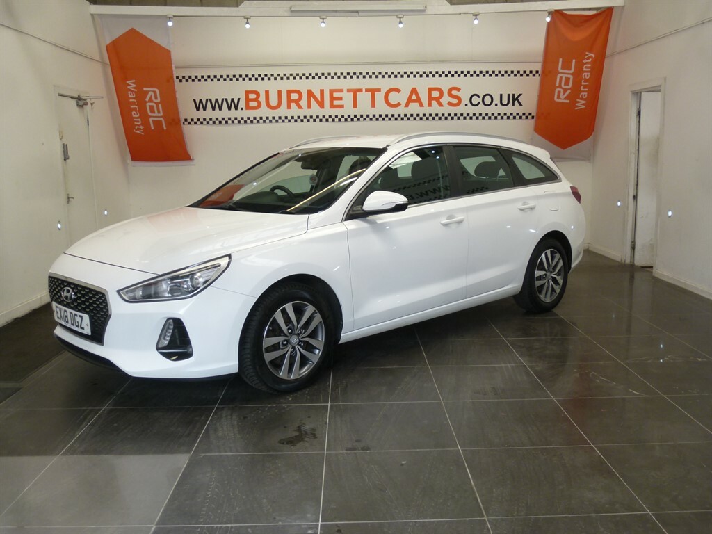 Hyundai I30 Crdi Se EX18DGZ White #2