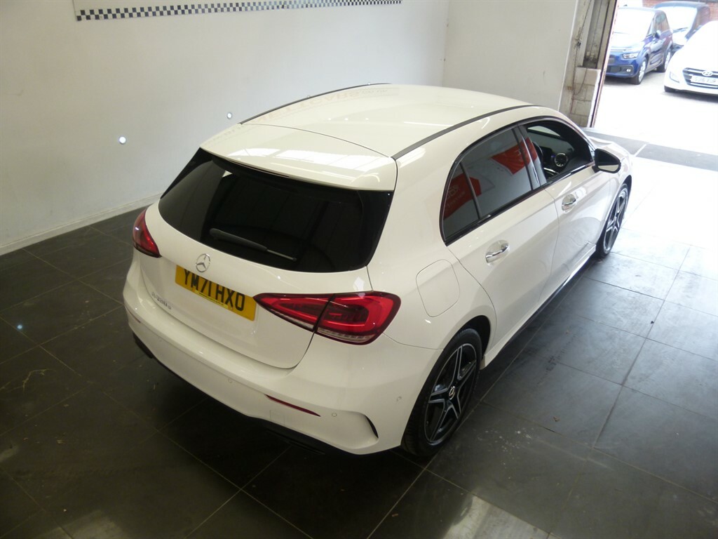 Mercedes-Benz 250 Cla Amg Line Premium E  #24