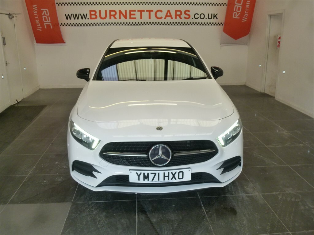 Mercedes-Benz 250 A E Amg Line Edition Premium White #4