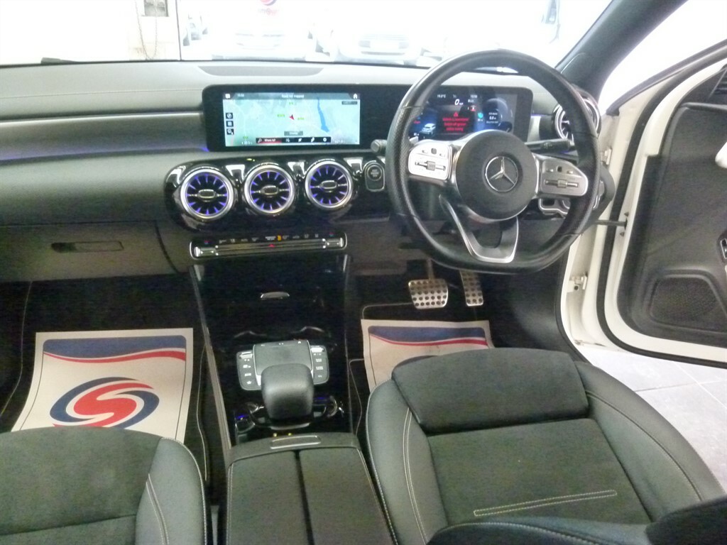 Mercedes-Benz 250 Cla Amg Line Premium E  #19