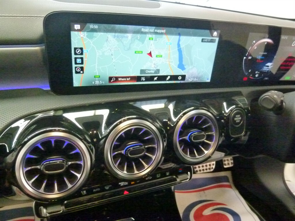 Mercedes-Benz 250 Cla Amg Line Premium E  #17