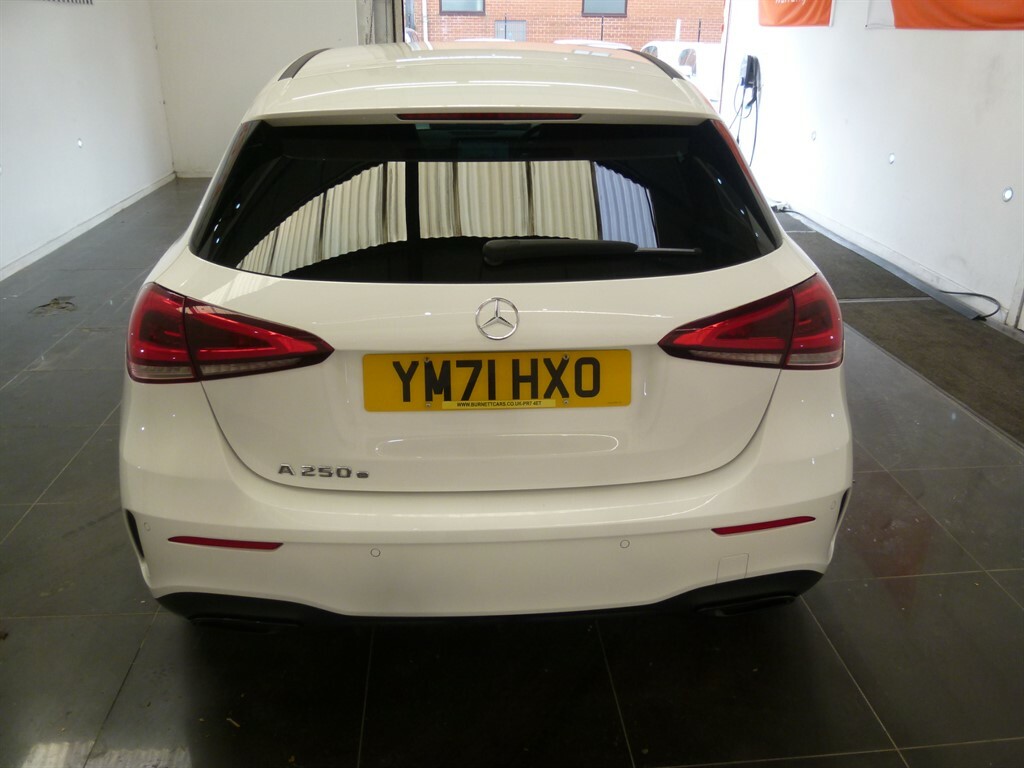 Mercedes-Benz 250 Cla Amg Line Premium E  #7