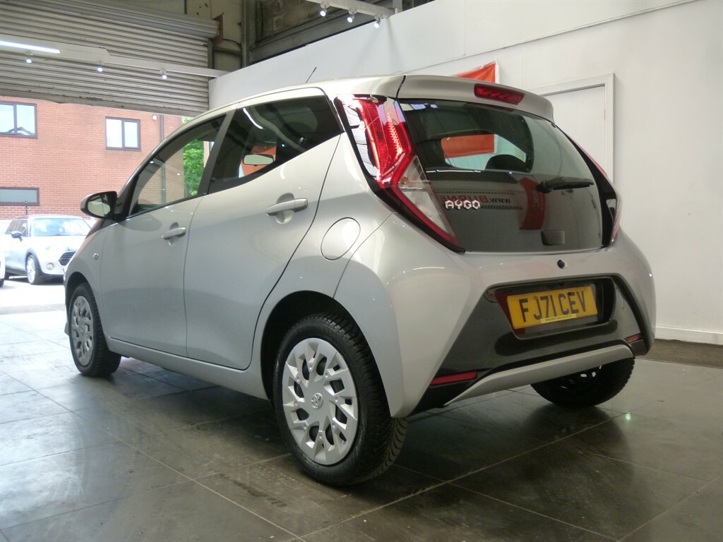 Toyota Aygo Hatchback Red #10