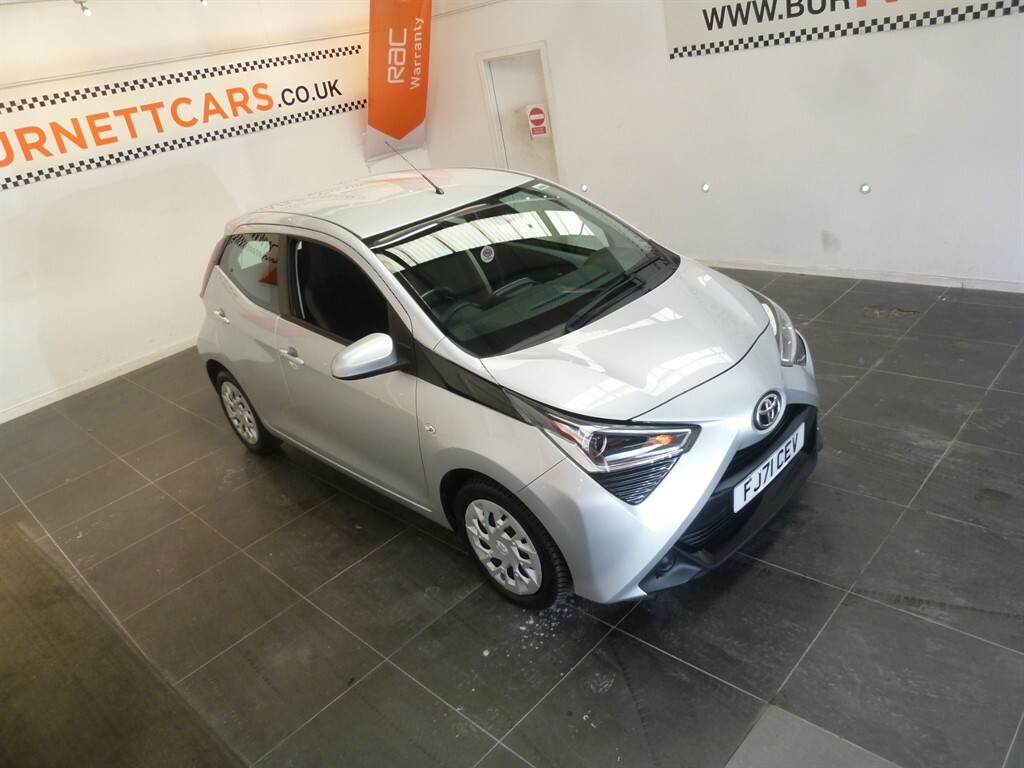 Toyota Aygo Hatchback Red #21