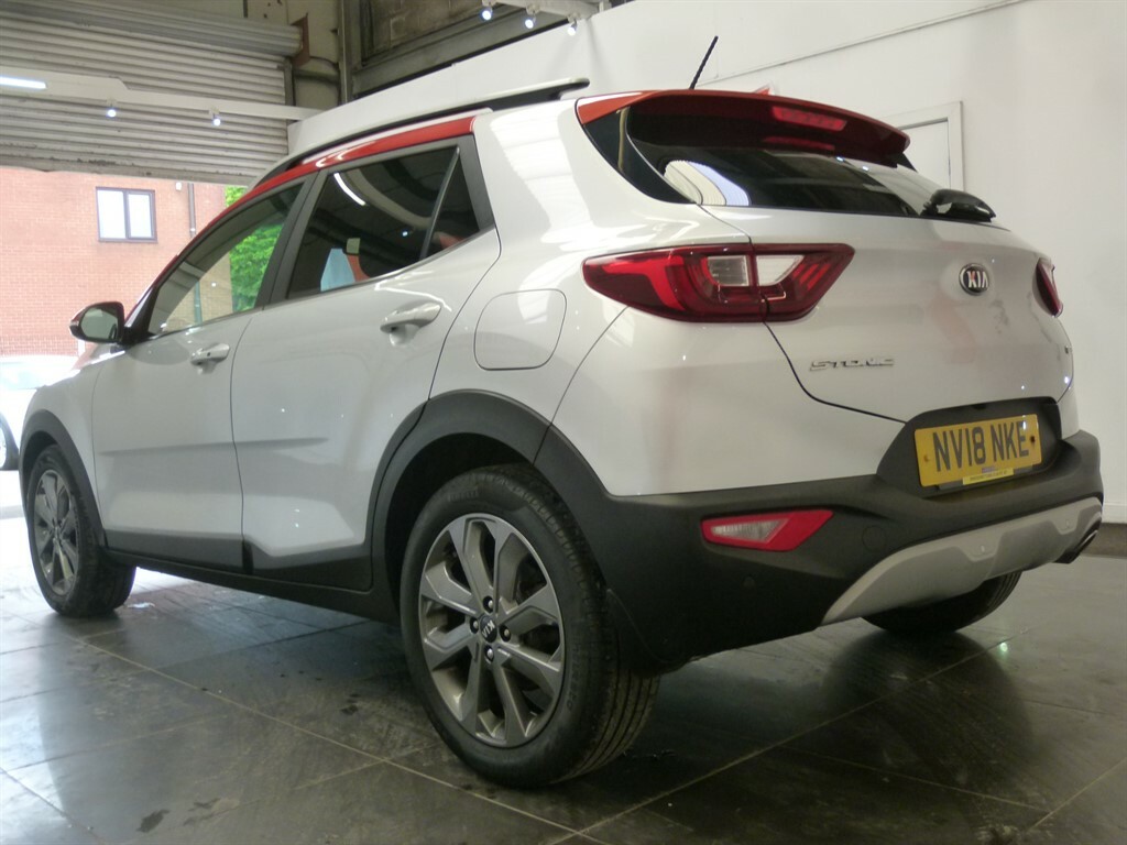 Kia Stonic 1.6 Crdi First Edition Red #10
