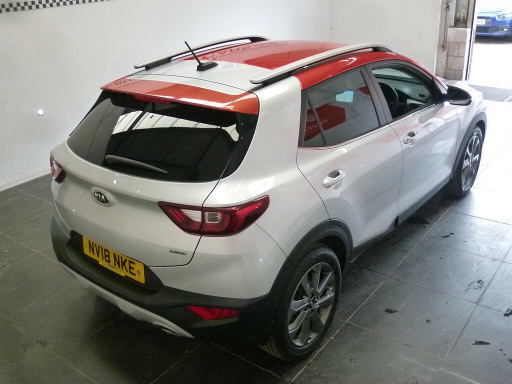 Kia Stonic 1.6 Crdi First Edition Red #25