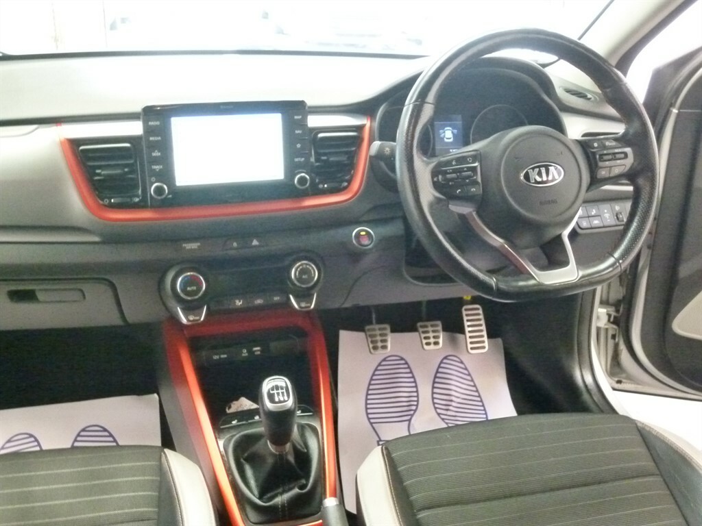 Kia Stonic 1.6 Crdi First Edition Red #19