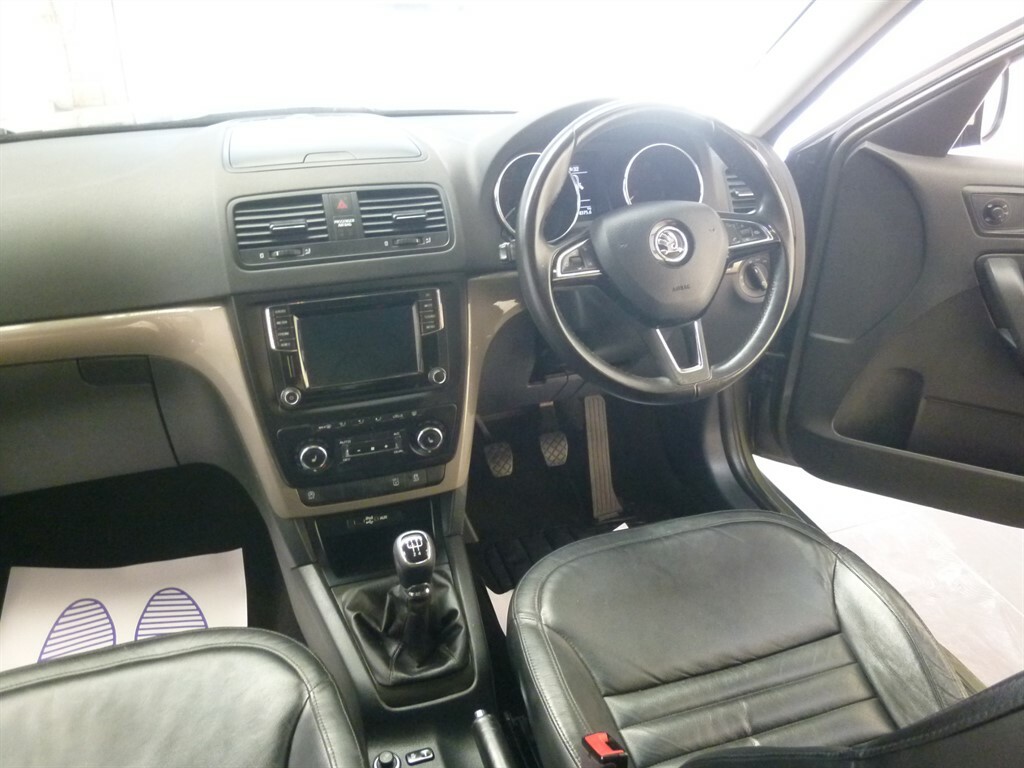 Skoda Yeti 2.0Tdi Se L 4X4 Silver #17