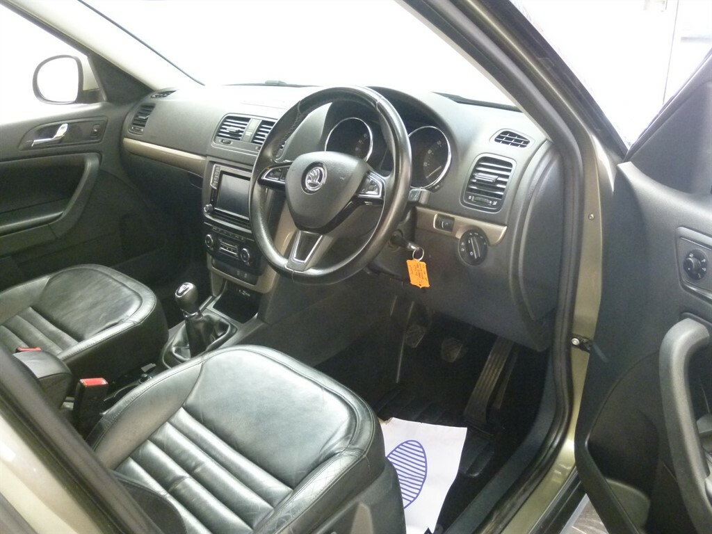 Skoda Yeti 2.0Tdi Se L 4X4 Silver #14