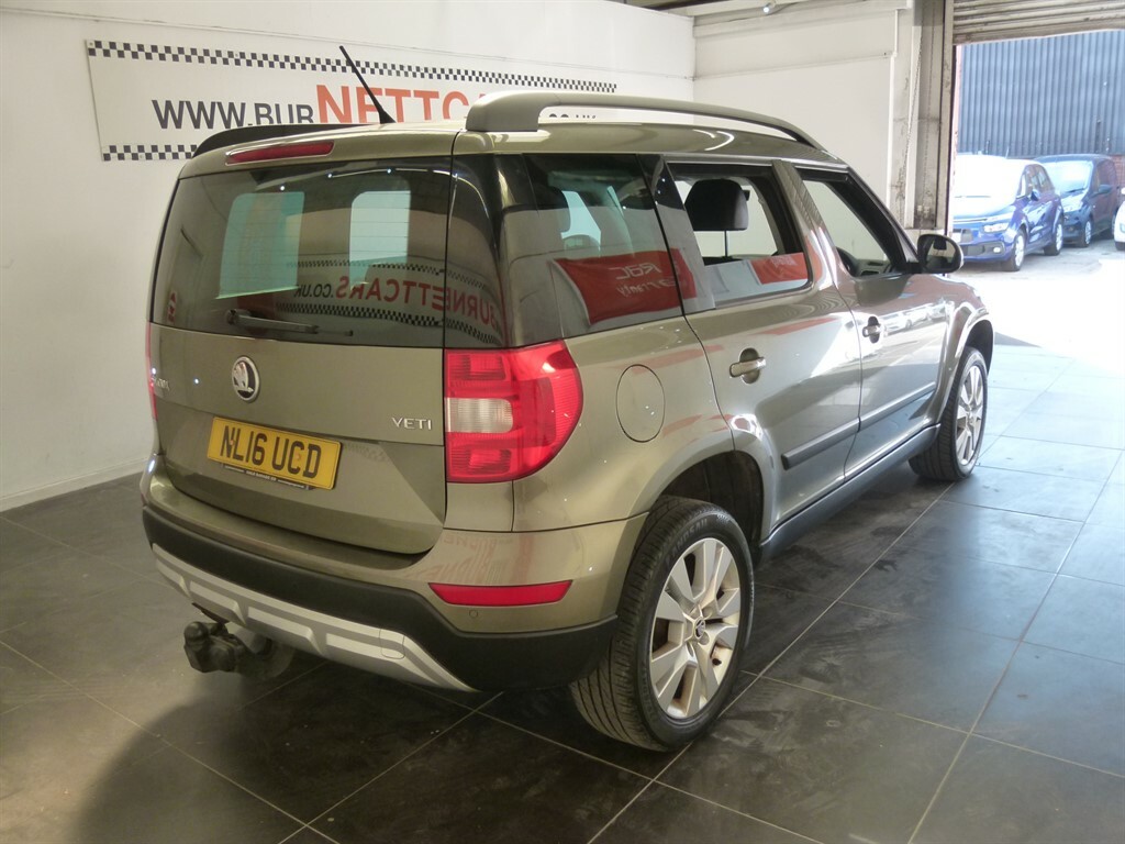 Skoda Yeti 2.0Tdi Se L 4X4 Silver #8