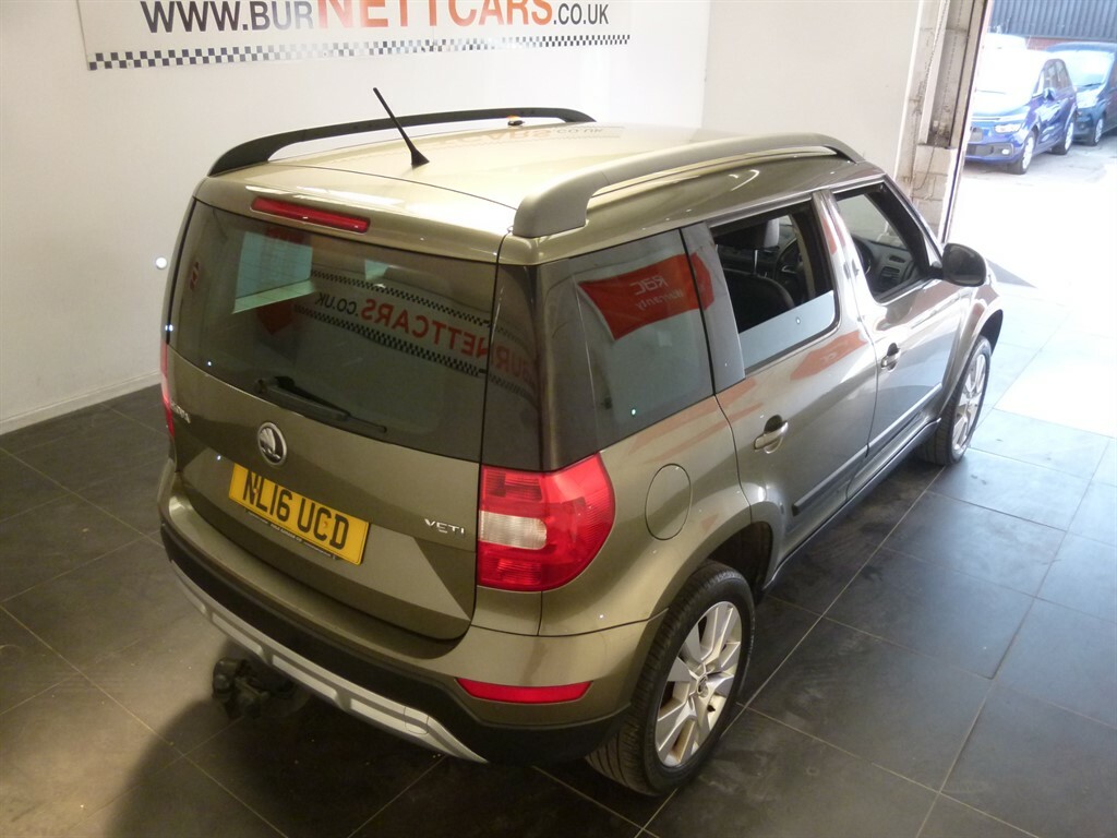 Skoda Yeti 2.0Tdi Se L 4X4 Silver #24
