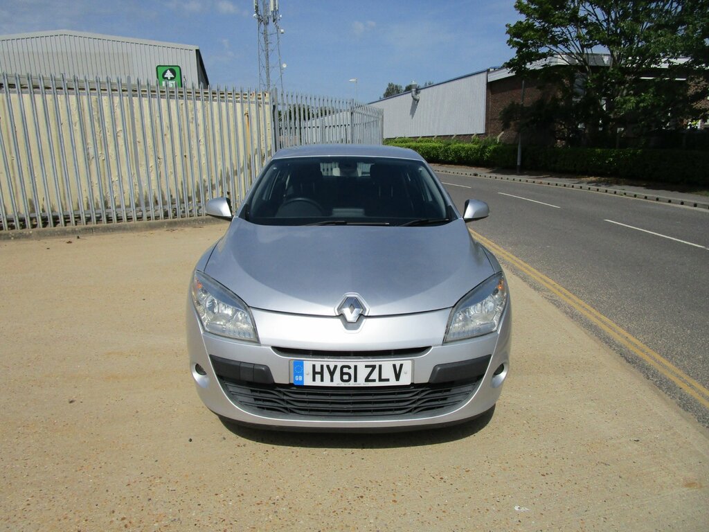 Renault Megane 1.6 16V Dynamique Tomtom Hatchback Manu Silver #5
