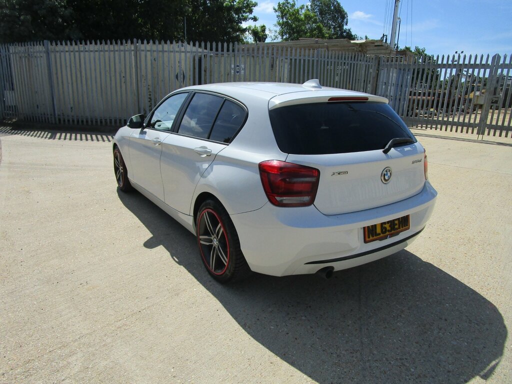 BMW 1 Series 2.0 120D Sport Hatchback Xdrive White #2