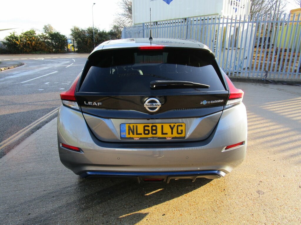 Nissan Leaf 110Kw Tekna 40Kwh Silver #7