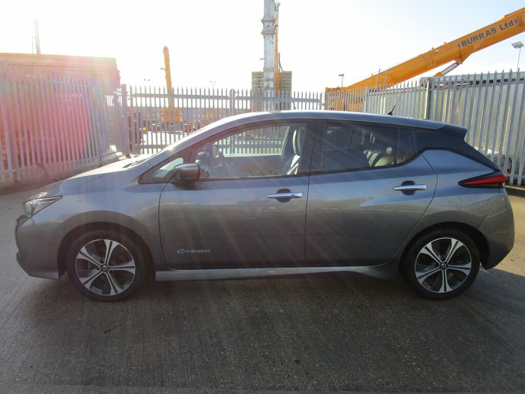 Nissan Leaf 110Kw Tekna 40Kwh Silver #8