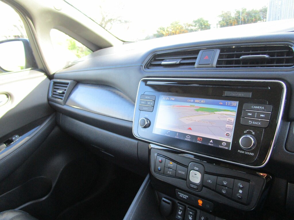 Nissan Leaf 110Kw Tekna 40Kwh Silver #16