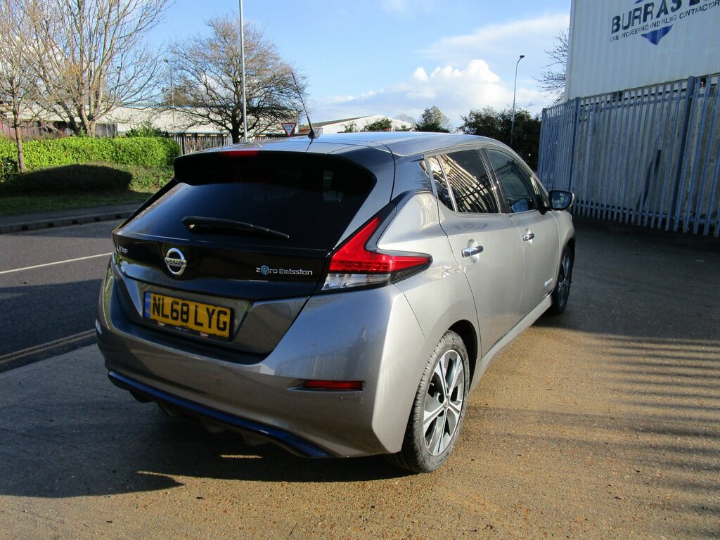Nissan Leaf 40Kwh N-connecta Hatchback 150 Grey #4