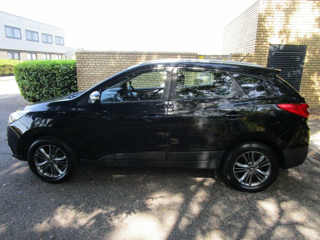 Hyundai Ix35 Crdi Se Suv White #8