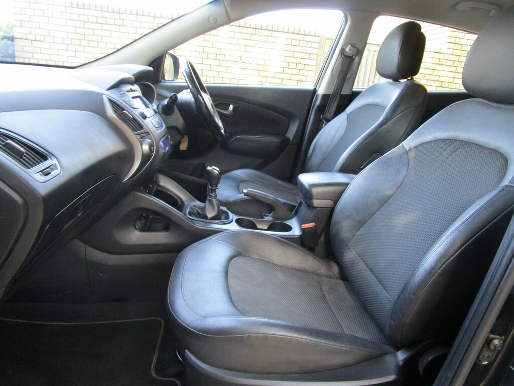 Hyundai Ix35 Crdi Se Suv White #12