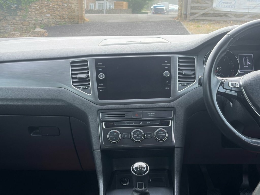 Volkswagen Golf SV 1.5L Se Nav White #30