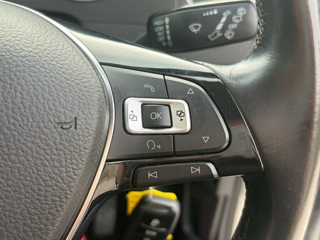 Volkswagen Golf SV 1.5L Se Nav White #34