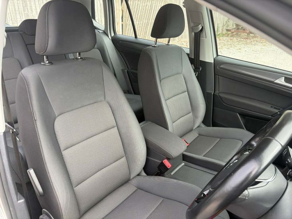 Volkswagen Golf SV 1.5L Se Nav White #51