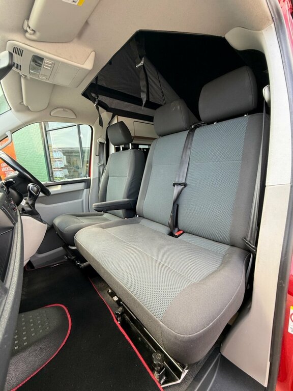 Volkswagen Transporter 2L Highline Red