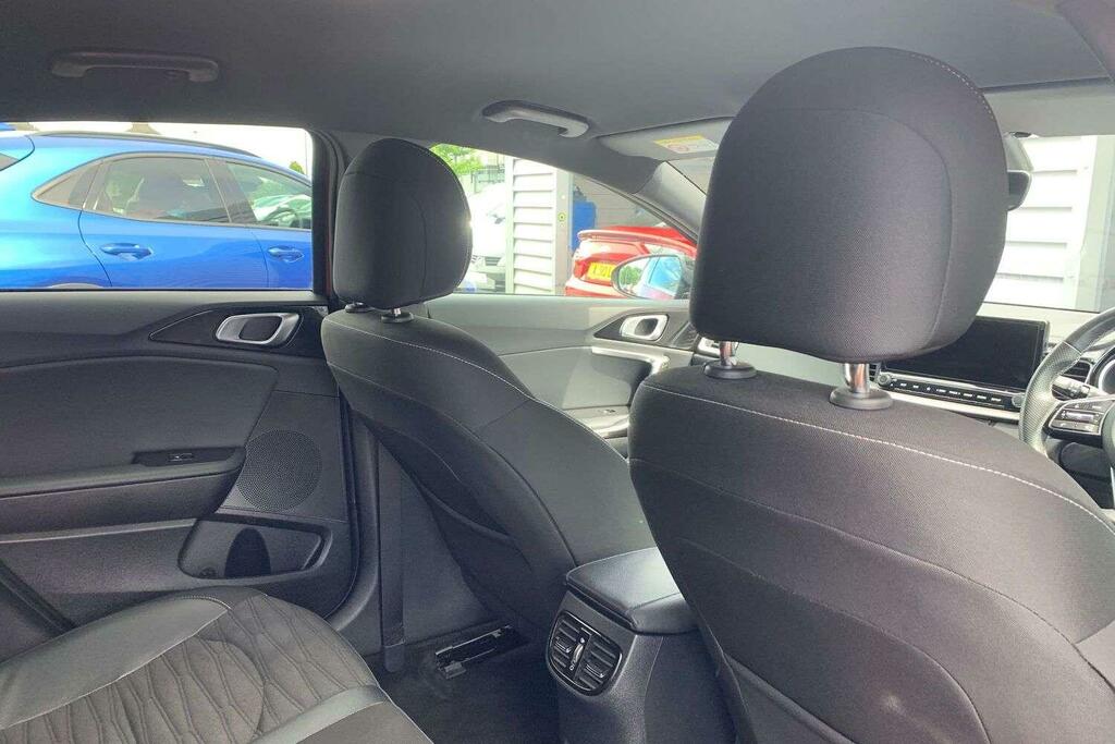 Kia Proceed 1.5T Gdi Isg Gt-line Dct Black #24