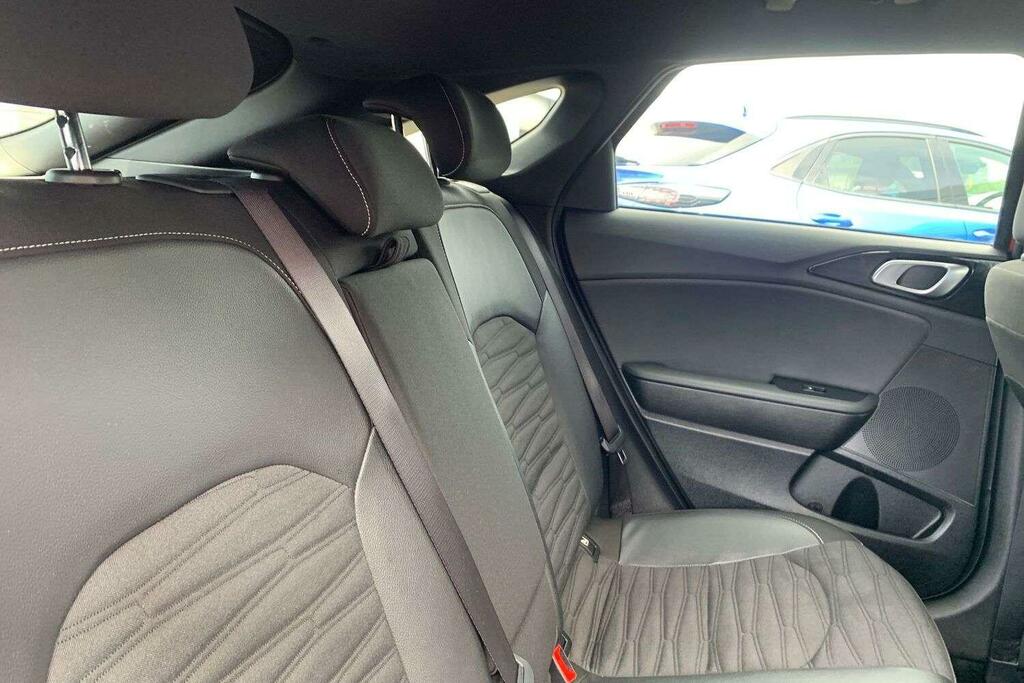 Kia Proceed 1.5T Gdi Isg Gt-line Dct Black #19