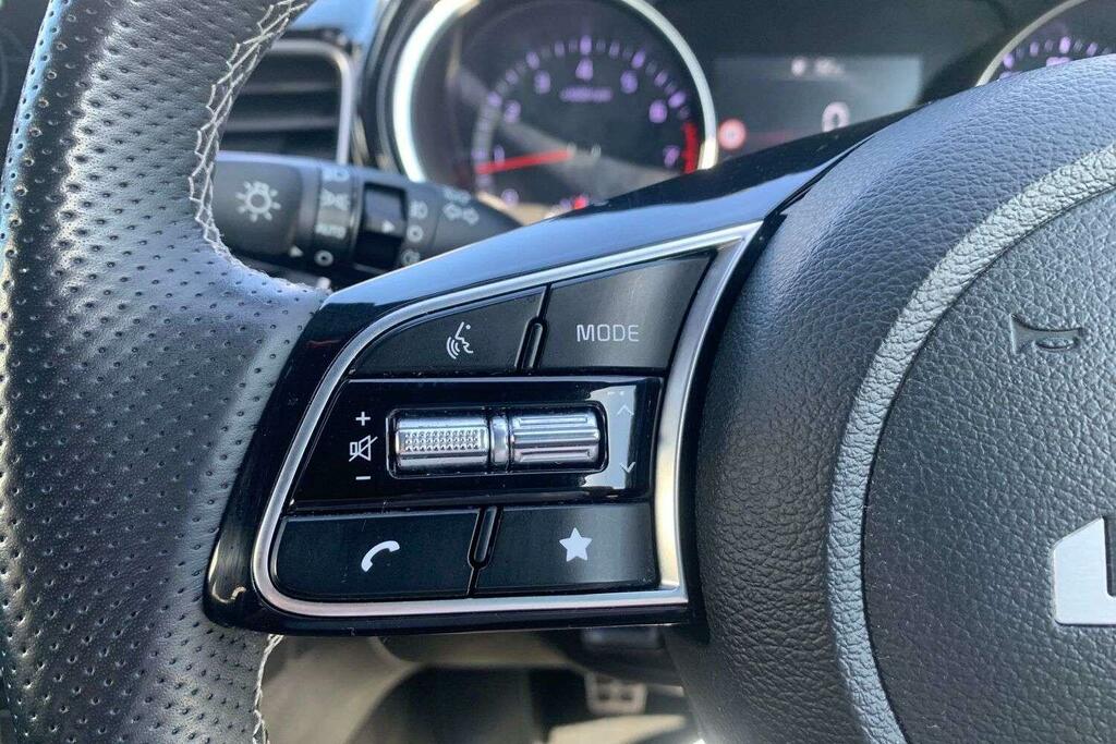 Kia Ceed 1.6L 1 White #16