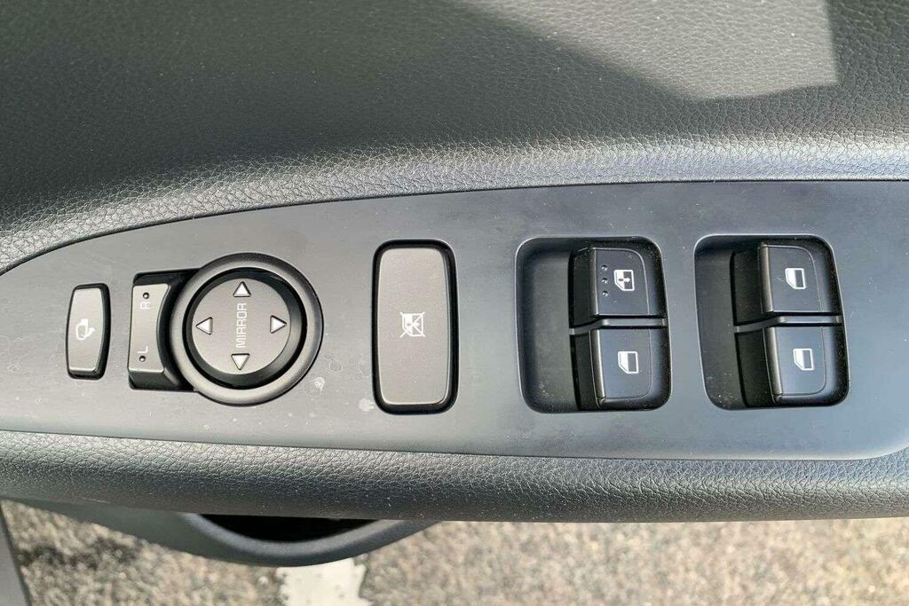 Kia Stonic 2 Grey #18