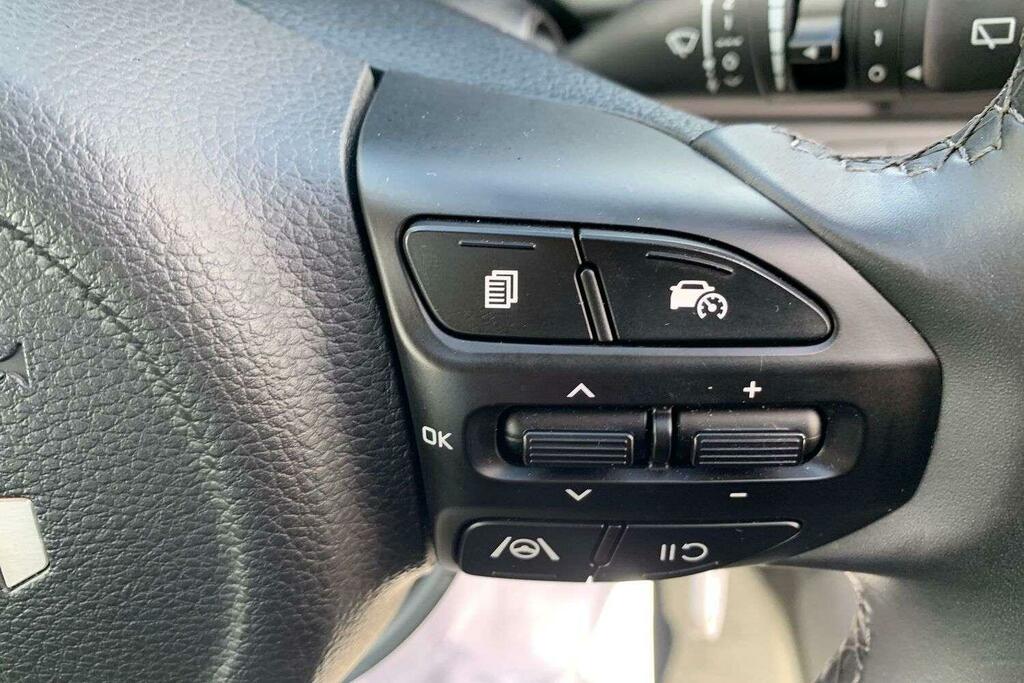 Kia Stonic 2 Grey #32