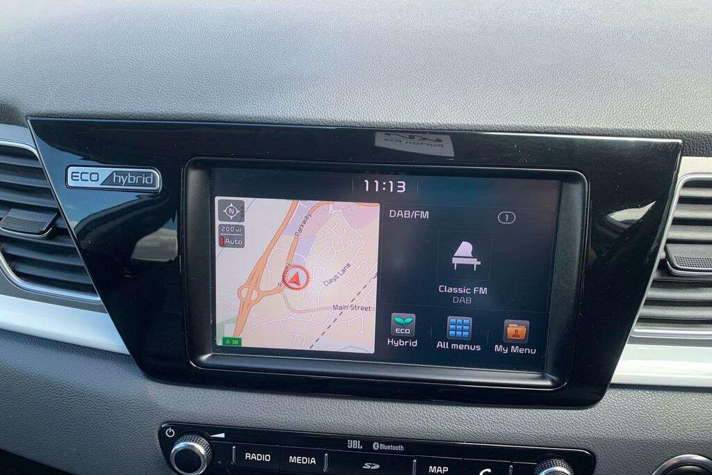 Kia Niro Suv White #22