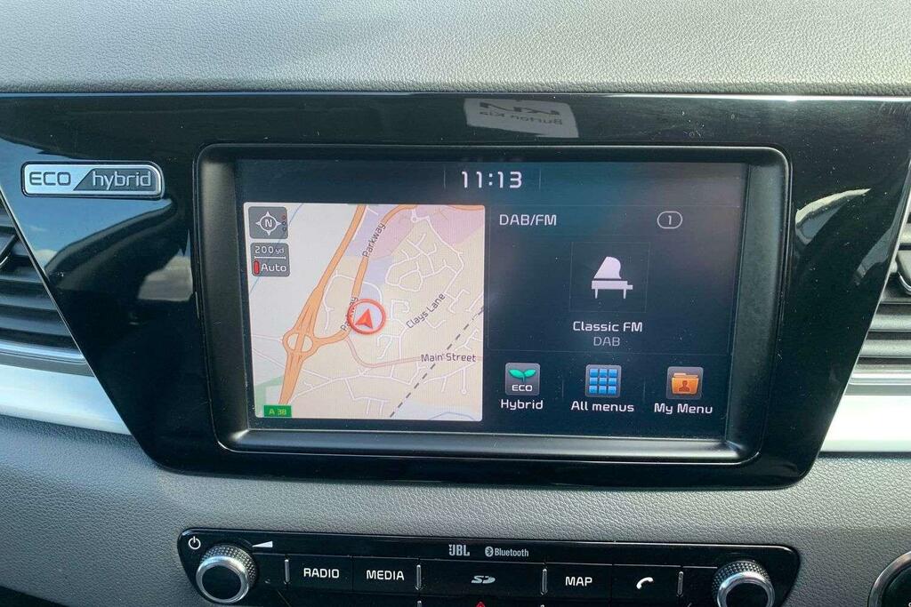 Kia Niro Suv White #21