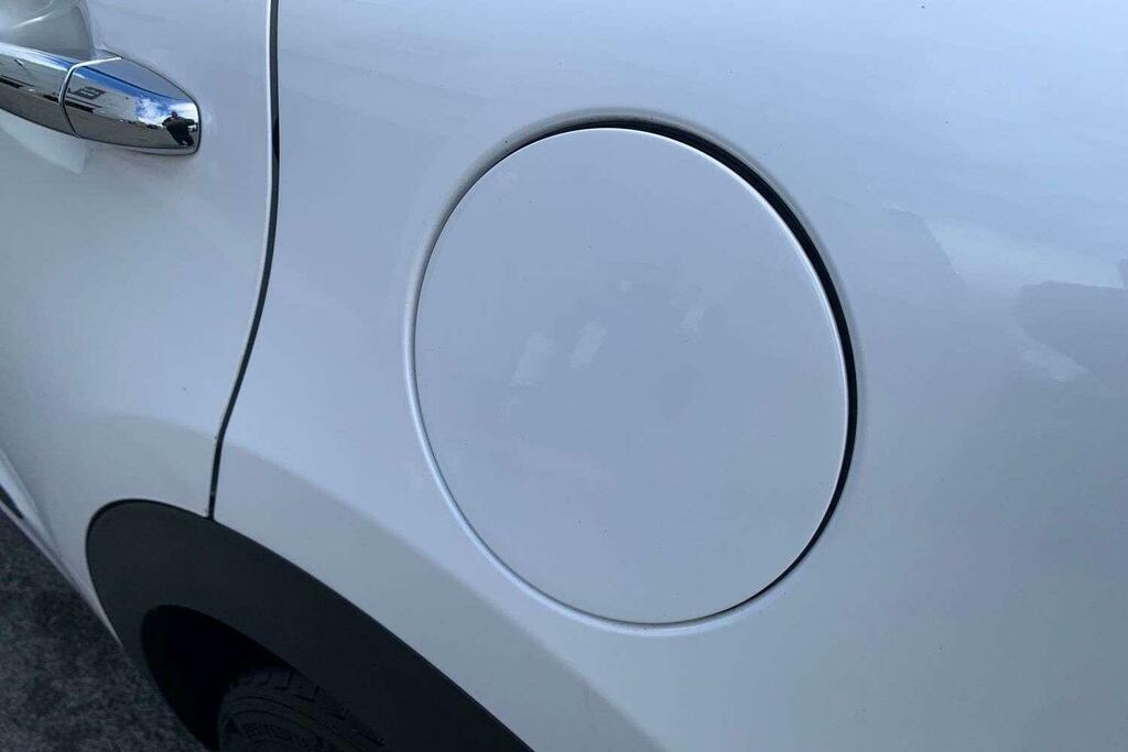 Kia Niro Suv White #37