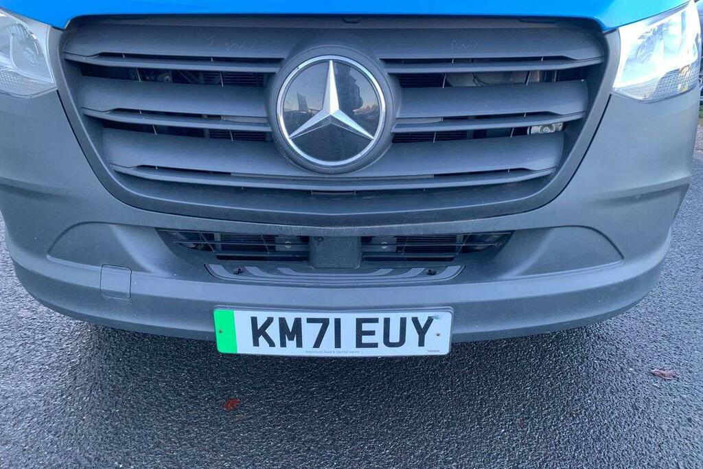 Mercedes-Benz eSprinter Esprinter Progressive White #28